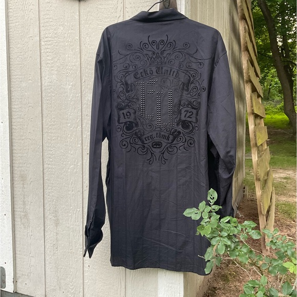 Ecko Unlimited Other - Men’s Ecko Unltd. Classic Studded Black Velvet Accented Button Down Shirt!